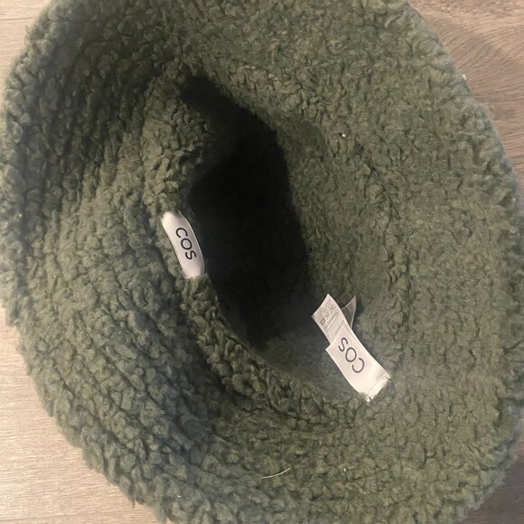 COS reversible bucket hat - Picture 4 of 4